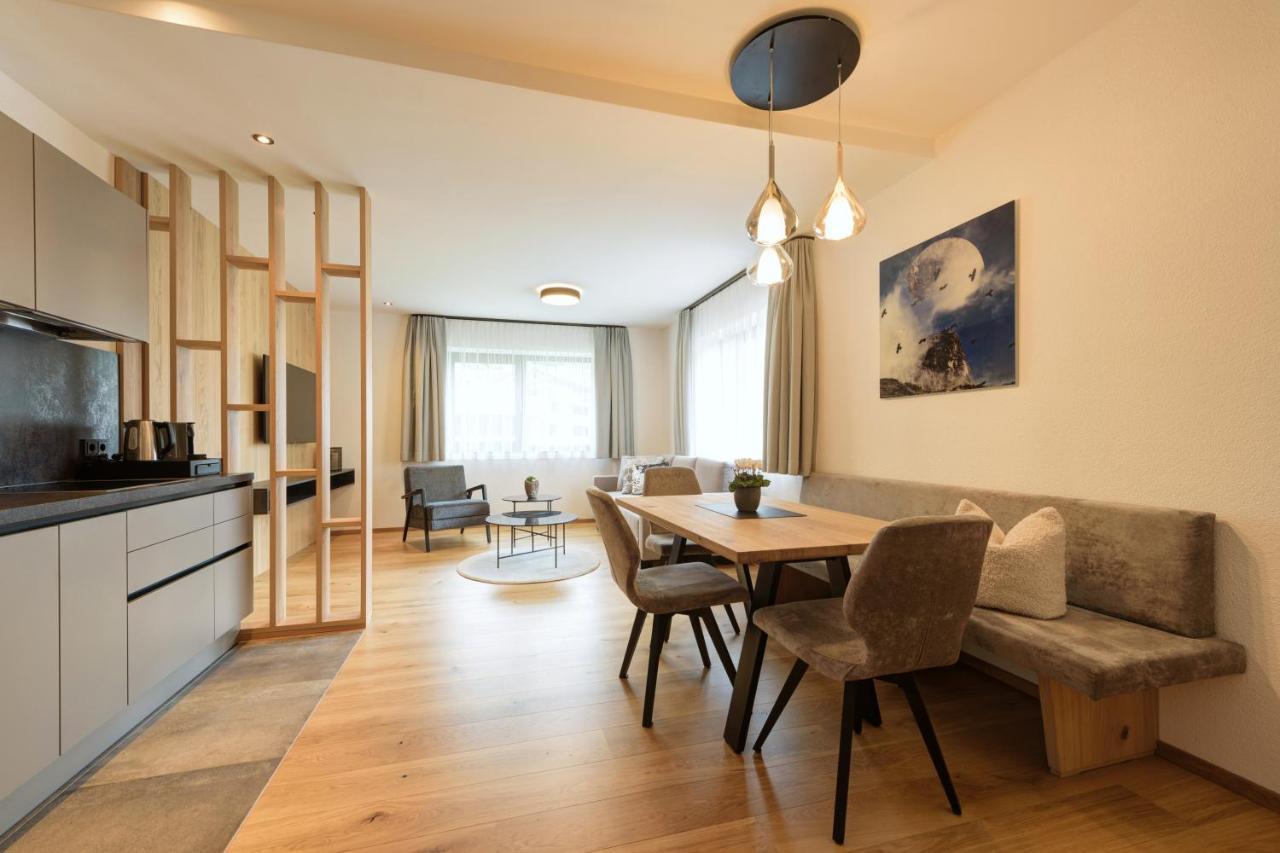 Haus St Anton - Incl Gratis Premium Sommerkarte Sankt Anton am Arlberg Exterior foto