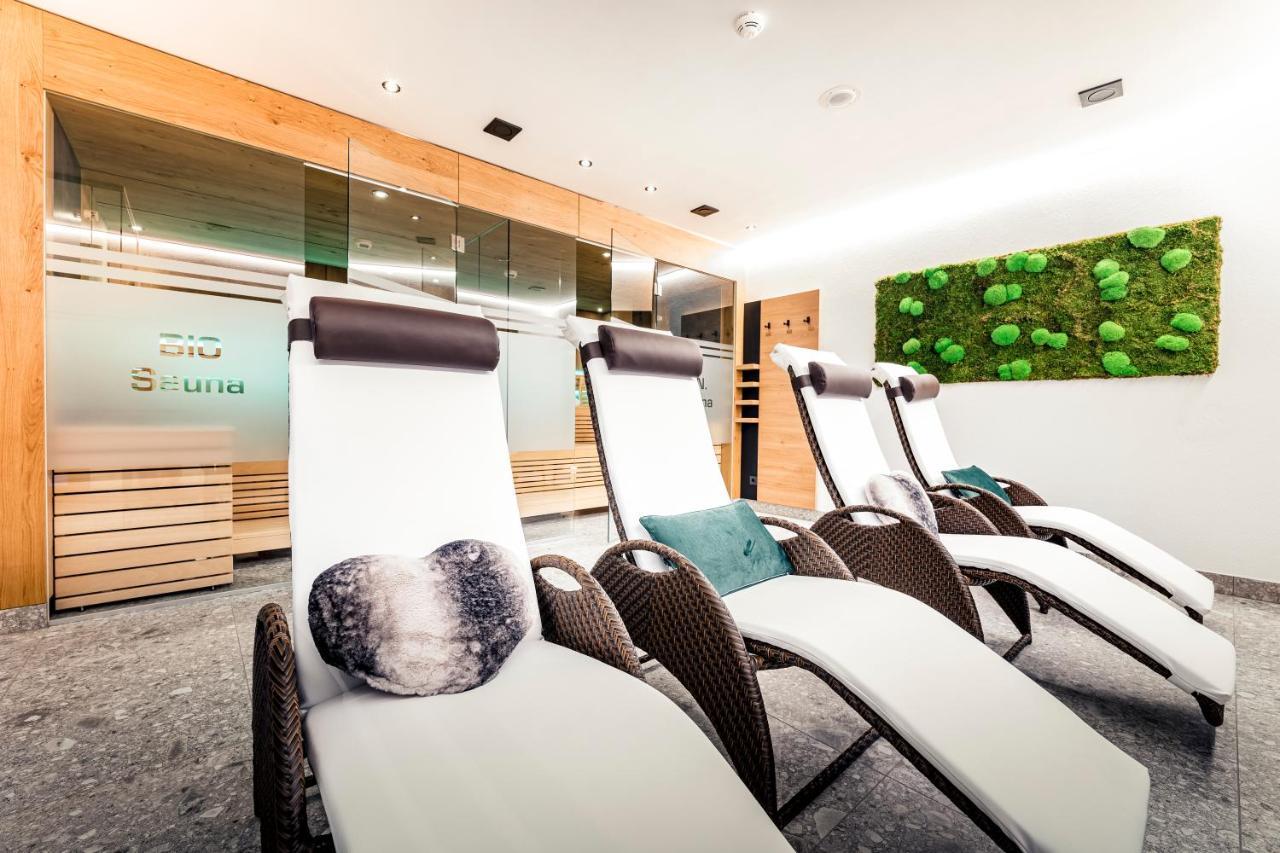 Haus St Anton - Incl Gratis Premium Sommerkarte Sankt Anton am Arlberg Exterior foto